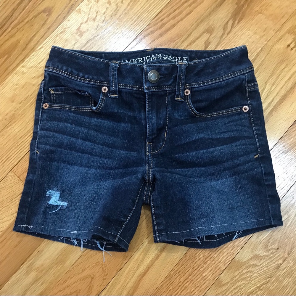 AE Dark Wash Jean Shorts Super Skinny 00